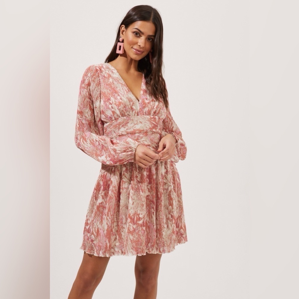 ASTR The Label Floral Long Sleeve Plisse Dress - Orange/Pink - Size Small - Picture 3 of 14
